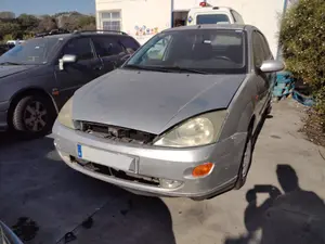 FORD FOCUS BERLINA (CAK) foto 1