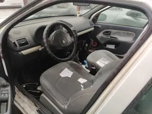 RENAULT CLIO II FASE II (B/CB0) foto 3