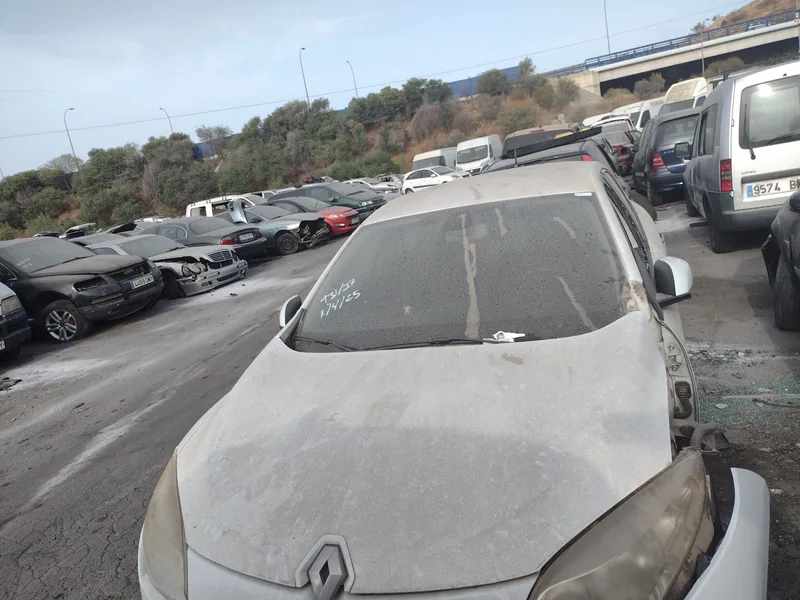 RENAULT MEGANE III BERLINA 5P