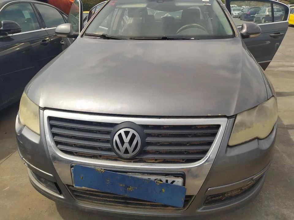 VOLKSWAGEN PASSAT BERLINA (3C2)