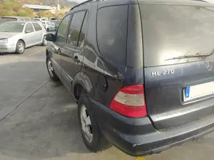 MERCEDES-BENZ CLASE ML (BM 163) foto 2