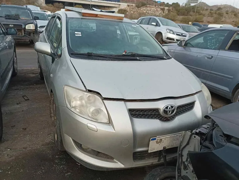 TOYOTA AURIS (E15)