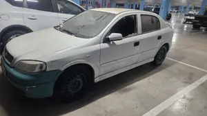 OPEL ASTRA G BERLINA foto 2