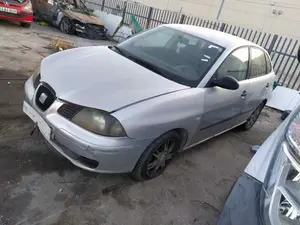 SEAT IBIZA (6L1) foto 5