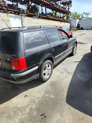 VOLKSWAGEN PASSAT VARIANT (3B5) foto 5