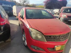OPEL ASTRA H BERLINA foto 4