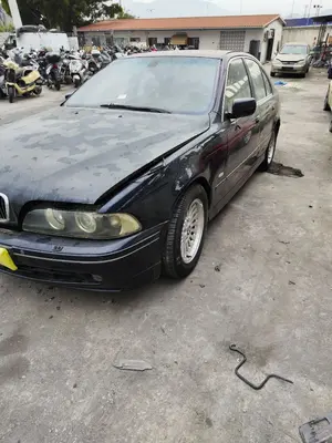 BMW SERIE 5 BERLINA (E39) foto 9