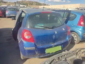 RENAULT CLIO III foto 6