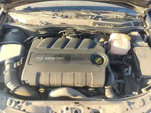 OPEL ASTRA H GTC foto 5