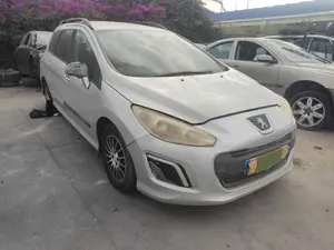PEUGEOT 308 SW foto 2