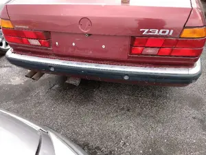 BMW SERIE 7 (E32) foto 4