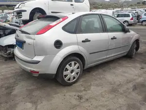 FORD FOCUS BERLINA (CAP) foto 8