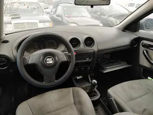 SEAT IBIZA (6L1) foto 5