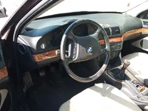 BMW SERIE 5 BERLINA (E39) foto 6
