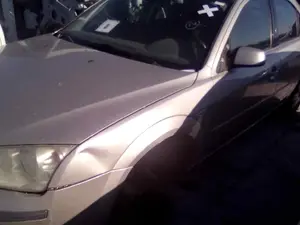 FORD MONDEO BERLINA (GE) foto 8