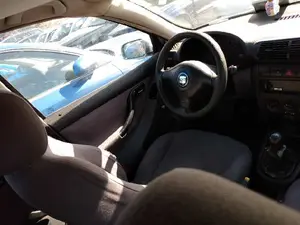 SEAT LEON (1M1) foto 8