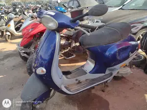 PIAGGIO (VESPA) VESPA ET 2 foto 1