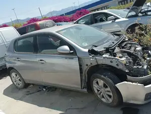 PEUGEOT 308 foto 2