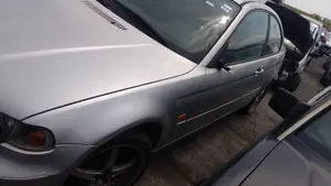 BMW SERIE 3 COMPACTO (E46) foto 26