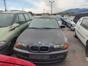 BMW SERIE 3 BERLINA (E46) foto 1