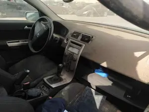 VOLVO S40 BERLINA foto 4