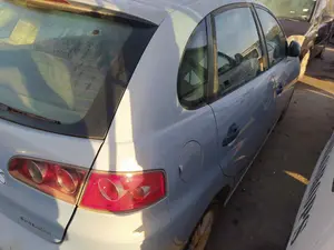 SEAT IBIZA (6L1) foto 4