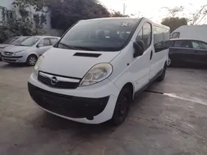 OPEL VIVARO FURGÓN/COMBI foto 1