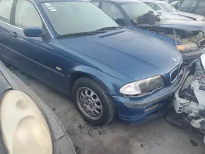 BMW SERIE 3 BERLINA (E46) foto 3