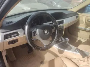 BMW SERIE 3 BERLINA (E90) foto 5