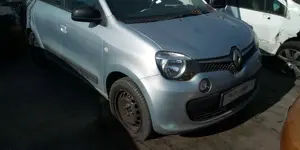 RENAULT TWINGO III foto 7