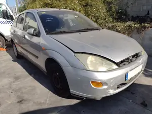 FORD FOCUS BERLINA (CAK) foto 6