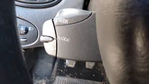FORD FOCUS BERLINA (CAK) foto 32