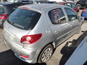 PEUGEOT 206 + foto 3