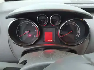 OPEL MERIVA B foto 4