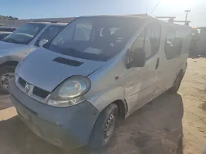 RENAULT TRAFIC II FURGÓN foto 4