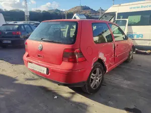 VOLKSWAGEN GOLF IV BERLINA (1J1)(10.1997) foto 5