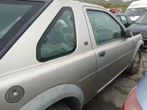 LAND ROVER FREELANDER (LN) foto 3