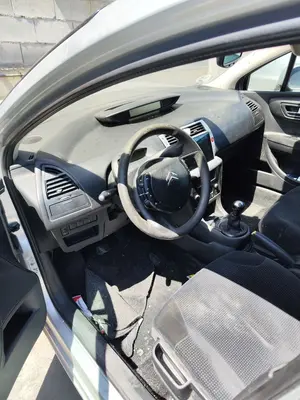 CITROEN C4 BERLINA foto 8