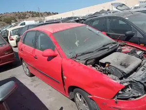 SEAT IBIZA (6L1) foto 3