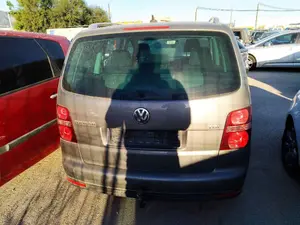 VOLKSWAGEN TOURAN (1T2) foto 6