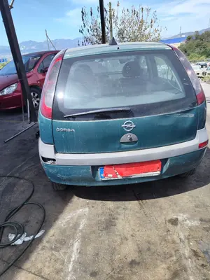 OPEL CORSA C foto 8