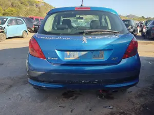 PEUGEOT 207 foto 3