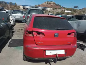SEAT IBIZA (6L1) foto 3