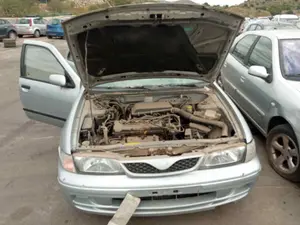 NISSAN ALMERA (N15) foto 2
