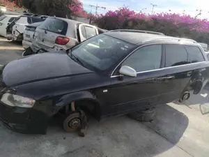 AUDI A4 AVANT (8E) foto 3