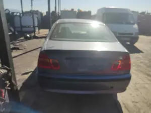 BMW SERIE 3 BERLINA (E46) foto 3