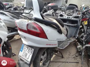 SUZUKI BURGMAN 400 foto 4