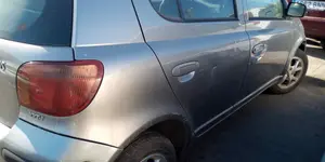 TOYOTA YARIS (NCP1/NLP1/SCP1) foto 5