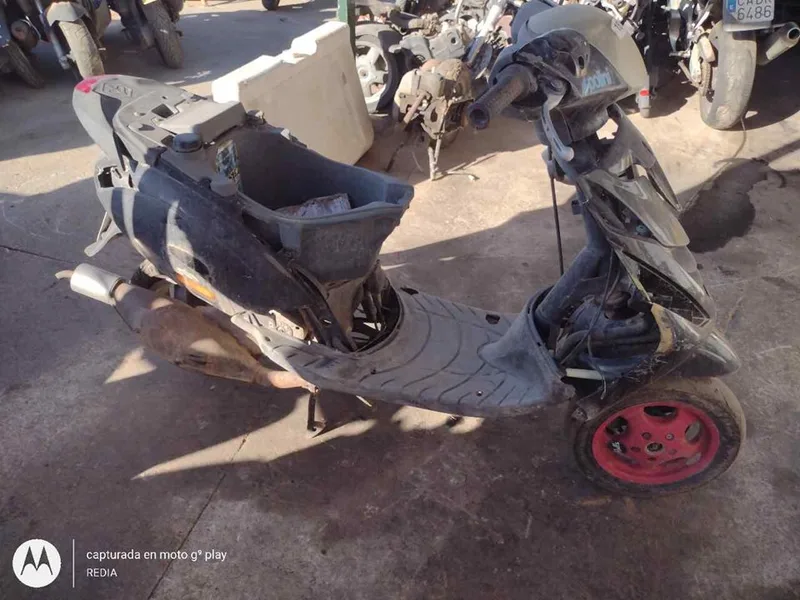 PIAGGIO (VESPA) ZIP