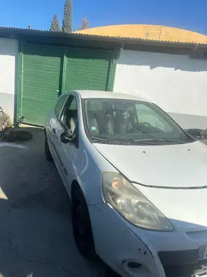 RENAULT CLIO III foto 2